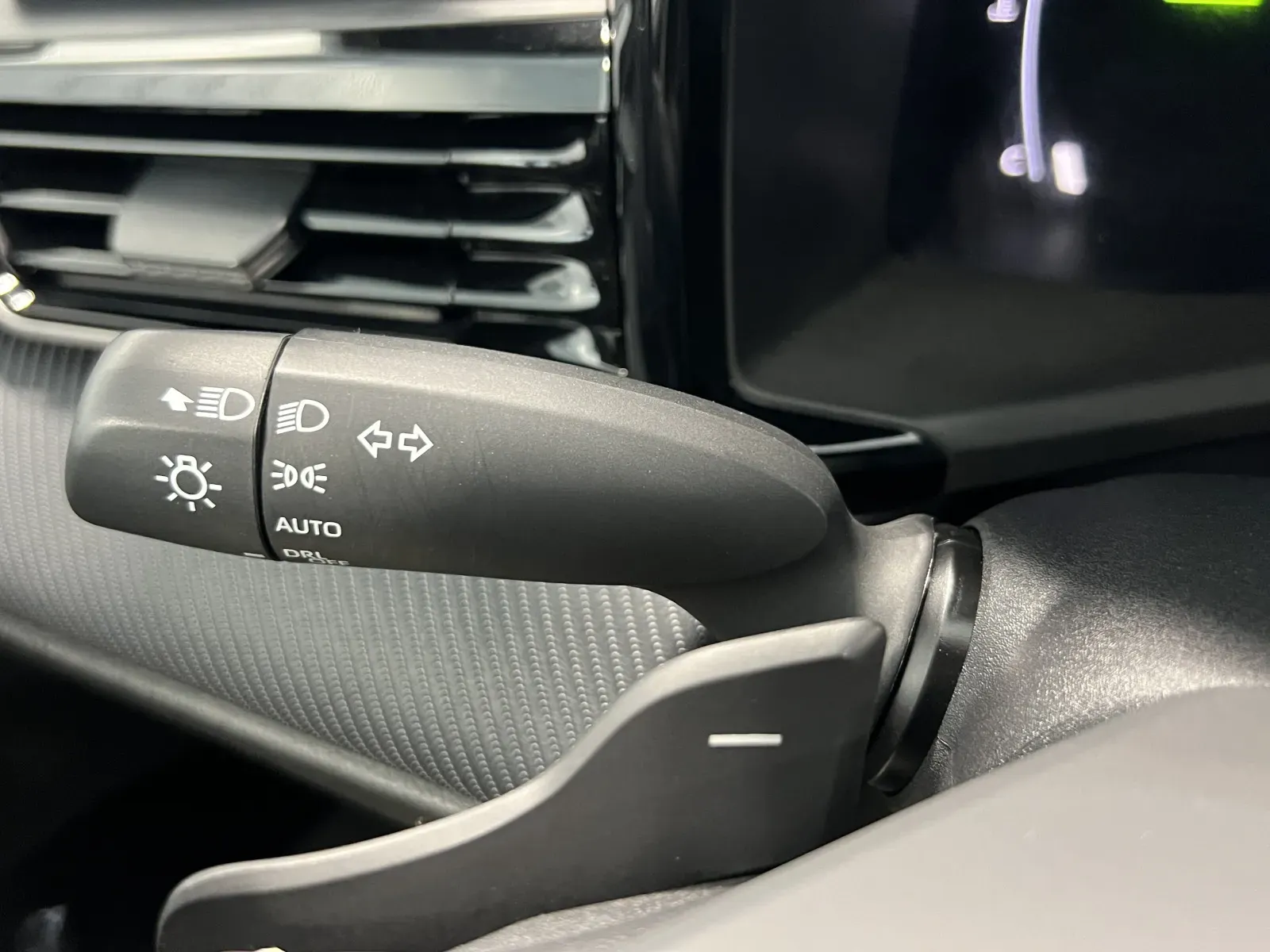 Toyota Camry photo 14
