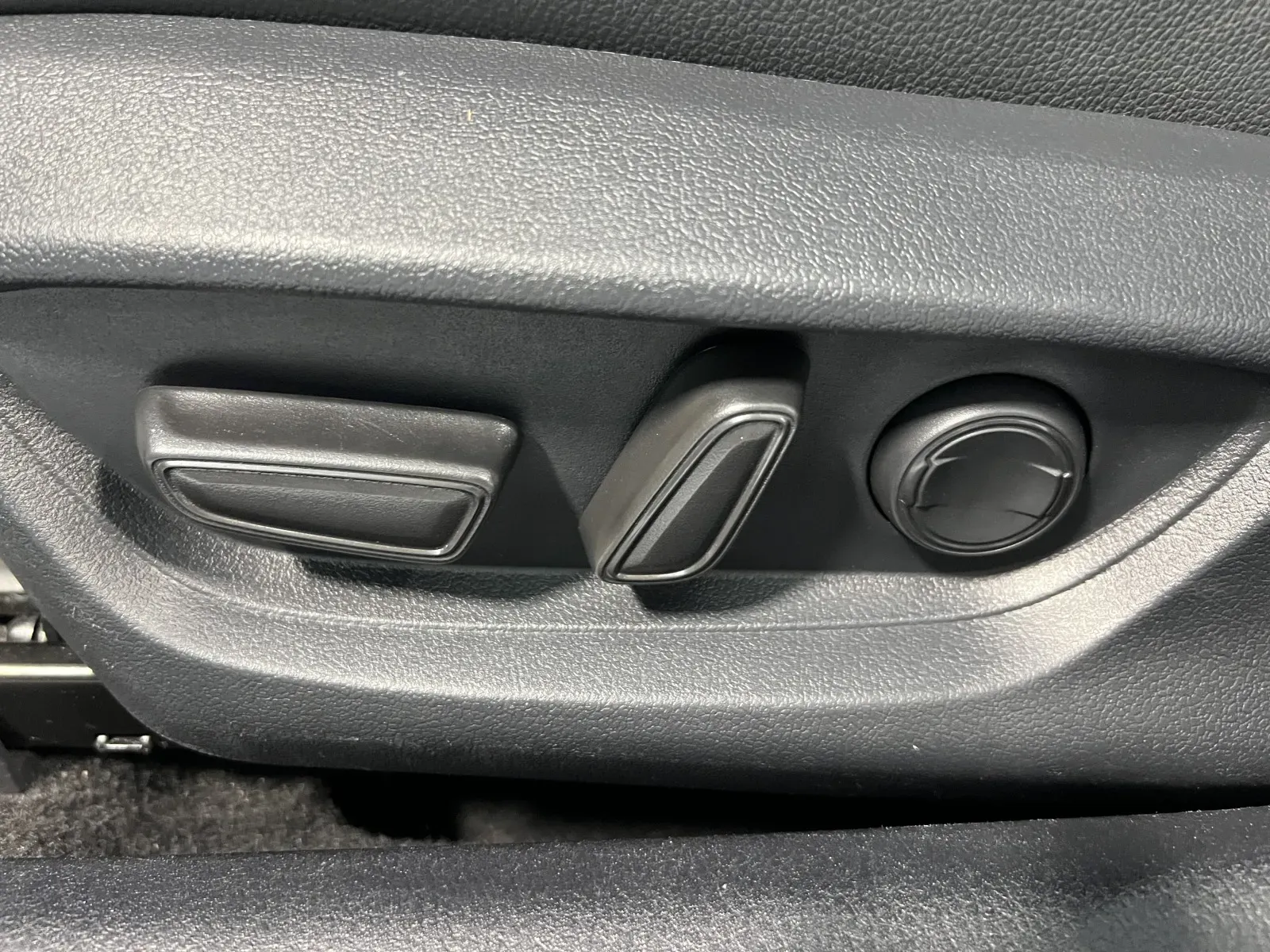 Toyota Camry photo 29