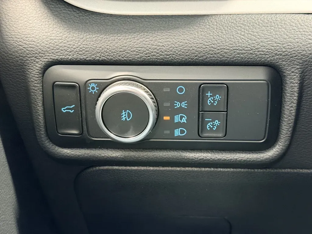 Ford Explorer photo 14