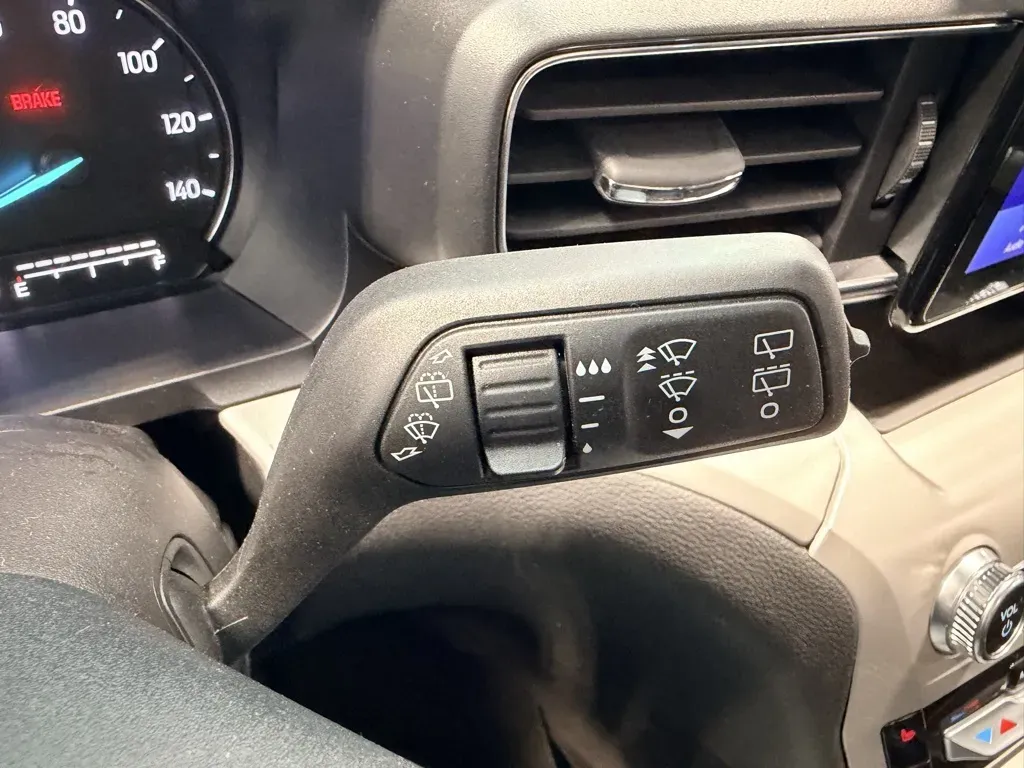 Ford Explorer photo 24