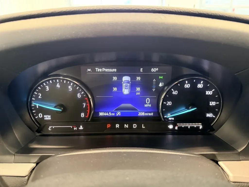 Ford Explorer photo 13