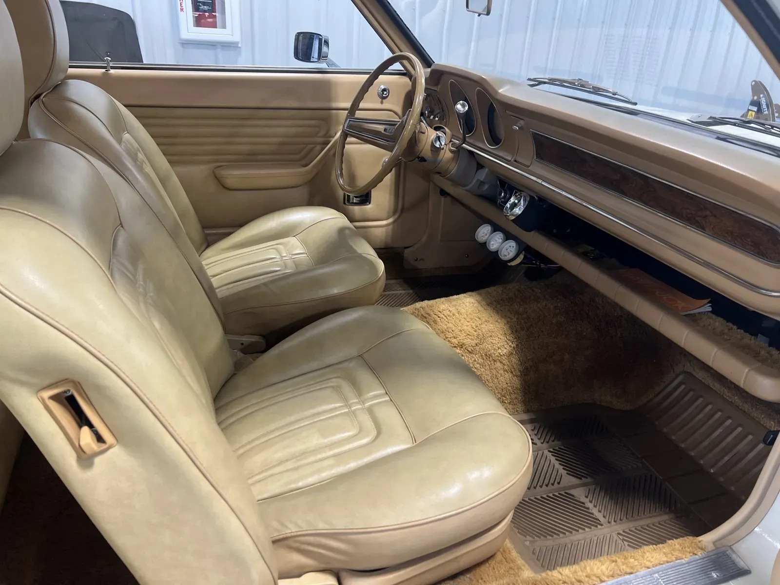 Ford Maverick photo 16