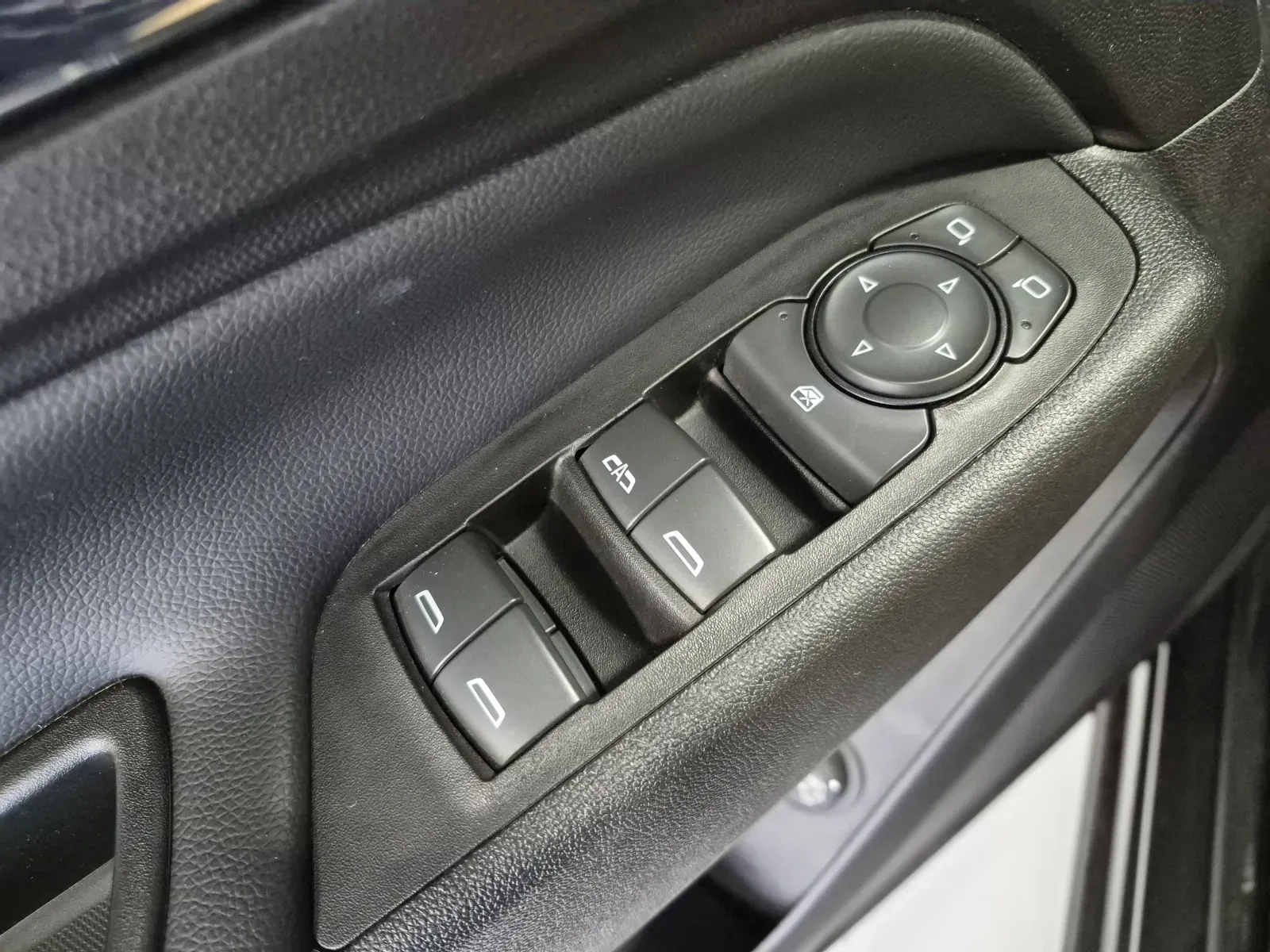 Chevrolet Equinox photo 14
