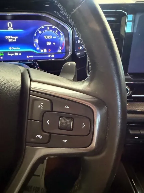 Chevrolet Silverado photo 15