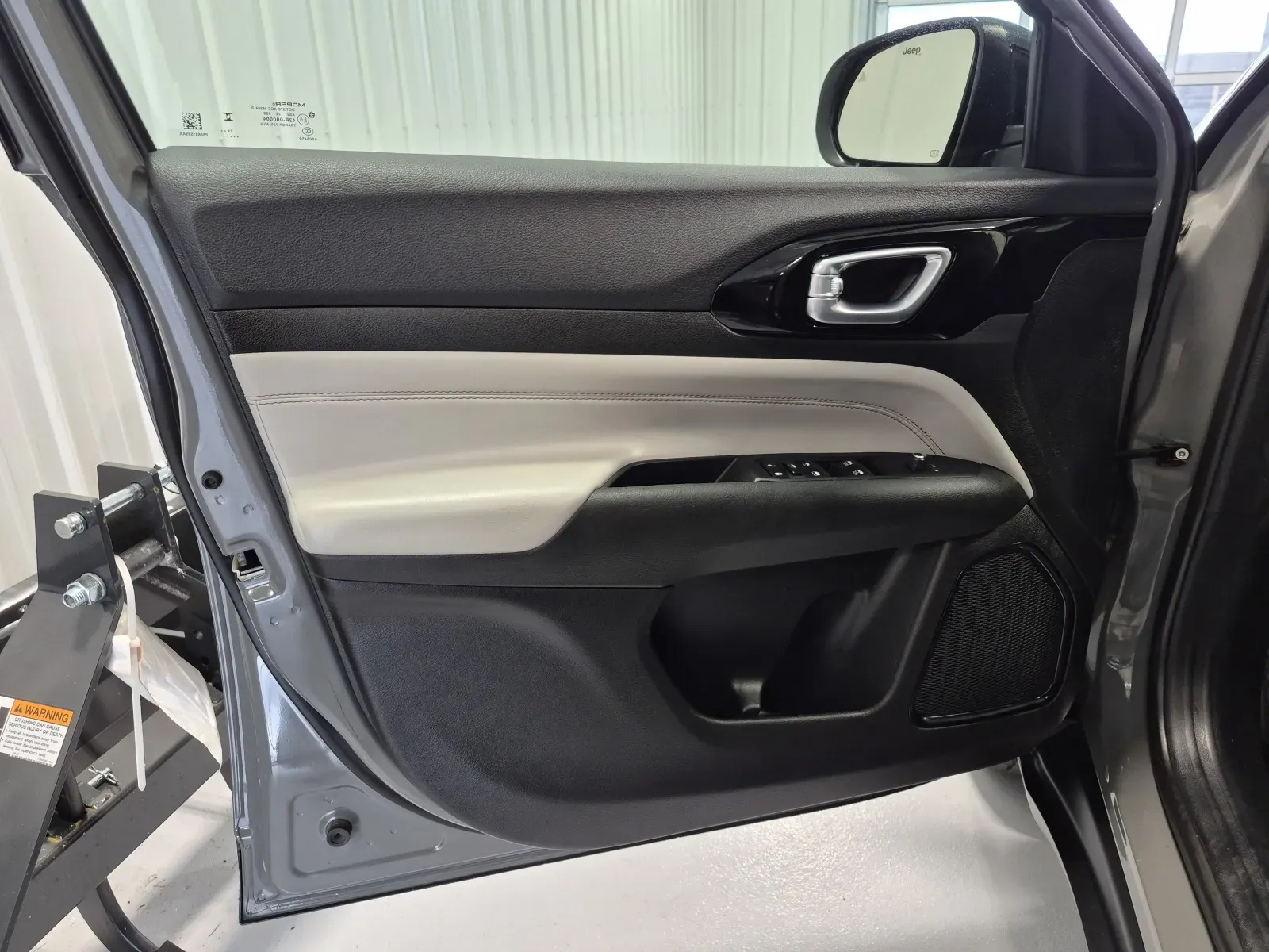 Jeep Compass photo 24