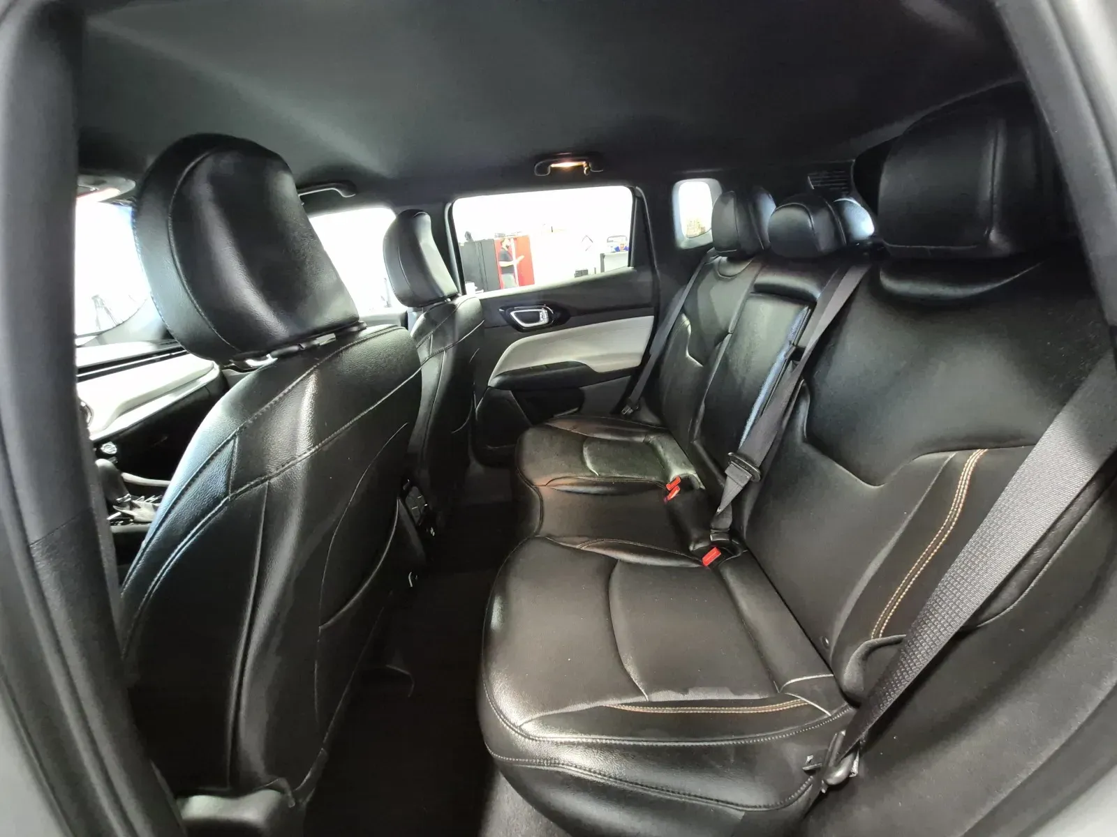 Jeep Compass photo 27