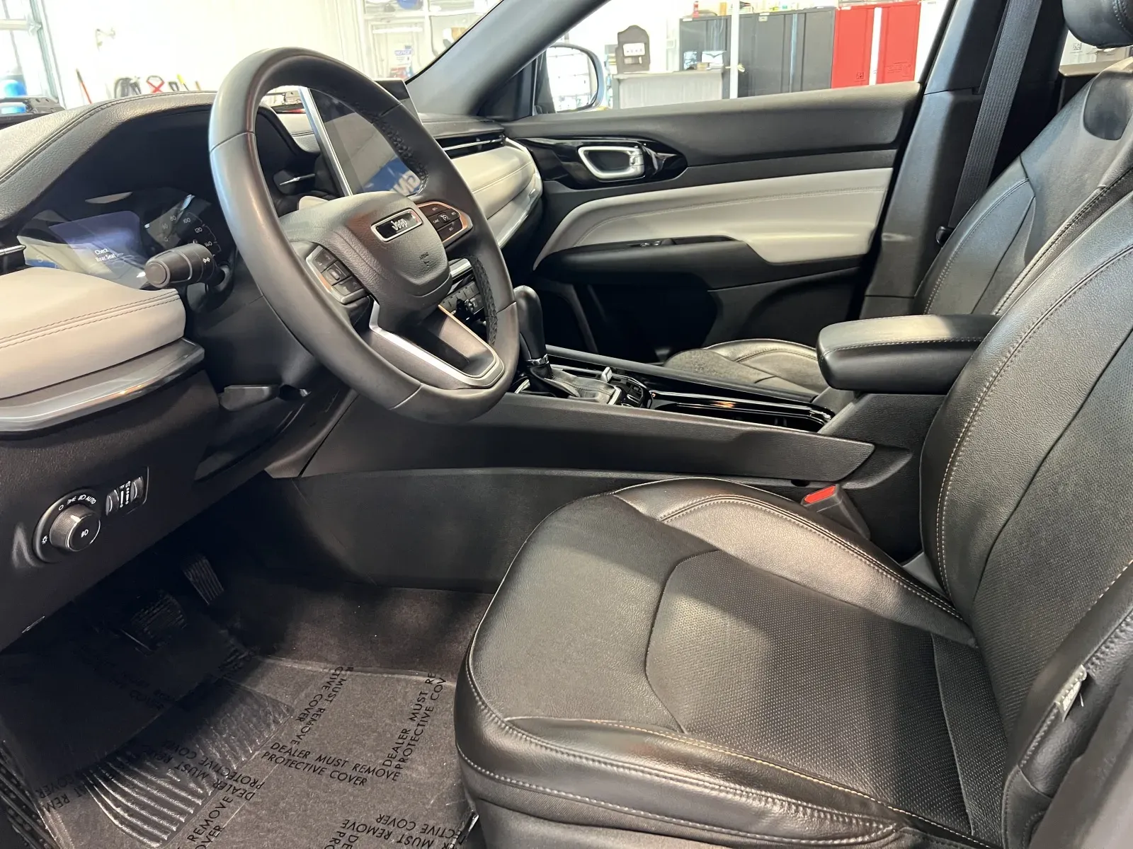 Jeep Compass photo 29