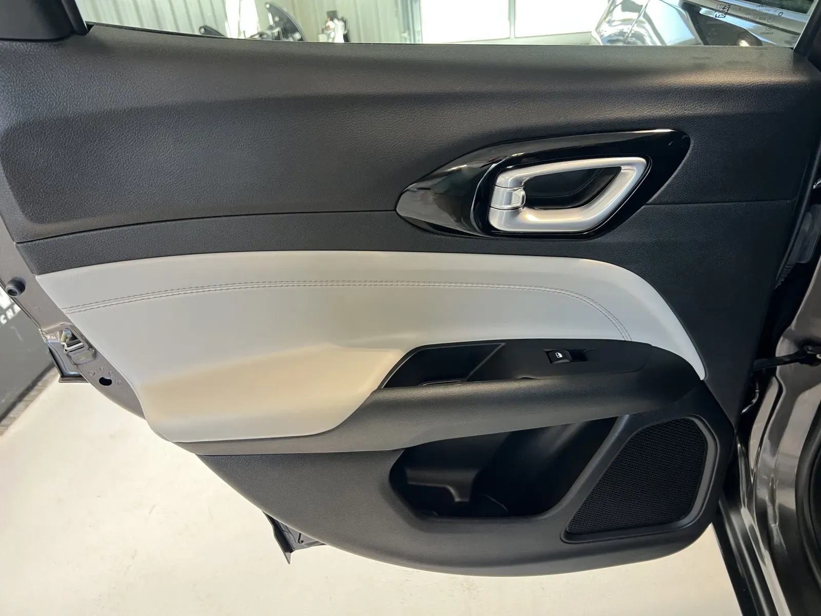 Jeep Compass photo 33