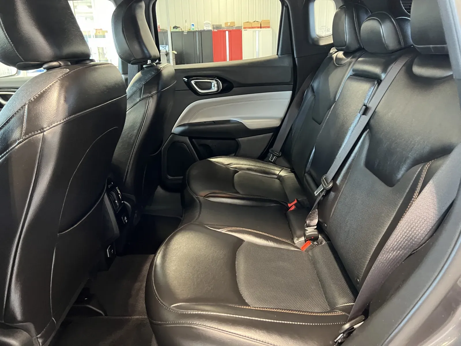 Jeep Compass photo 35