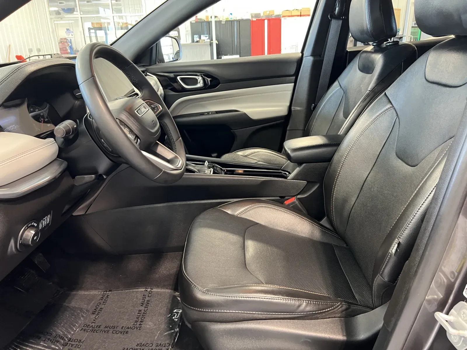 Jeep Compass photo 30