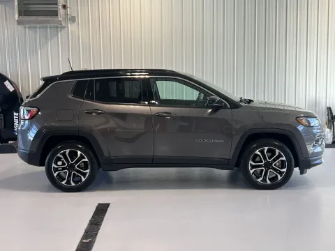 Photos of 2023 Jeep Compass Limited for sale in Tea, SD at CarSwap