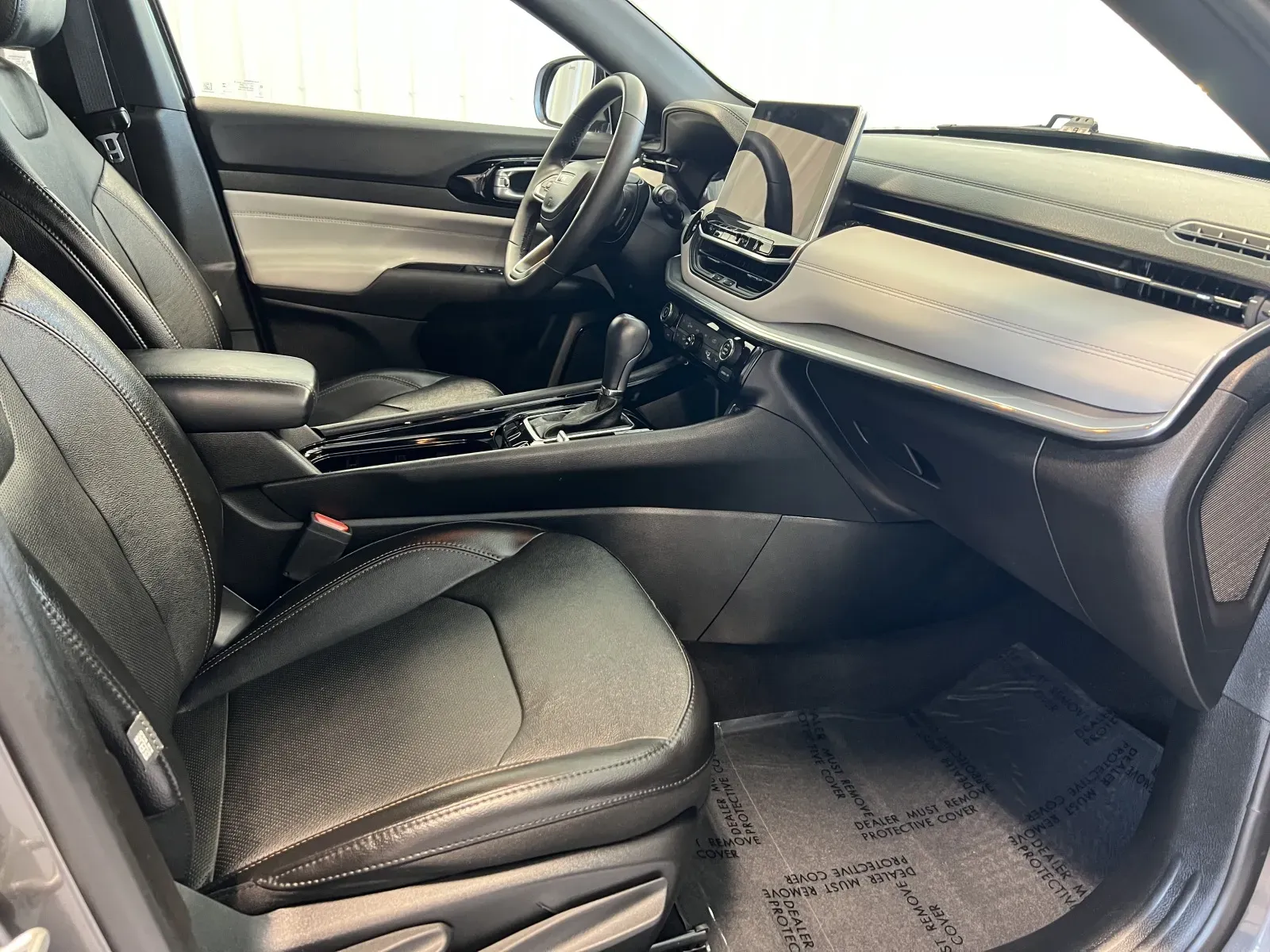 Jeep Compass photo 47