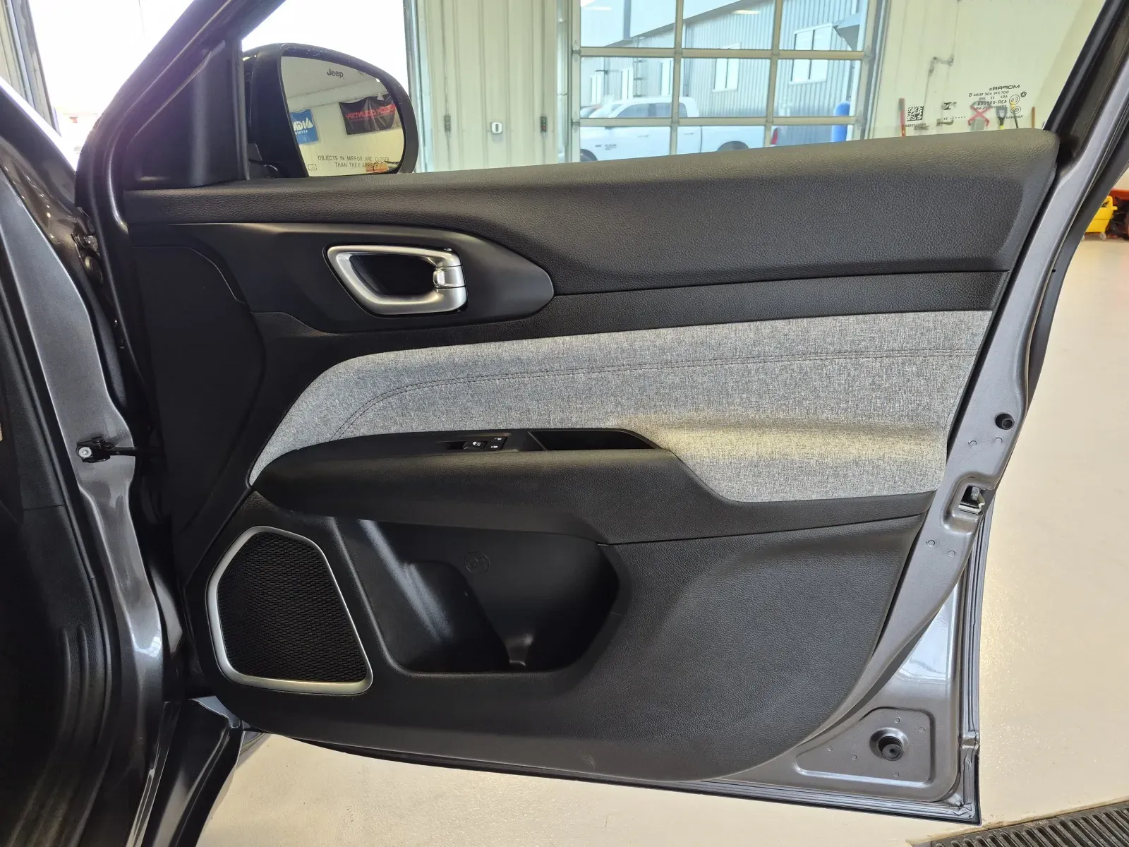 Jeep Compass photo 29