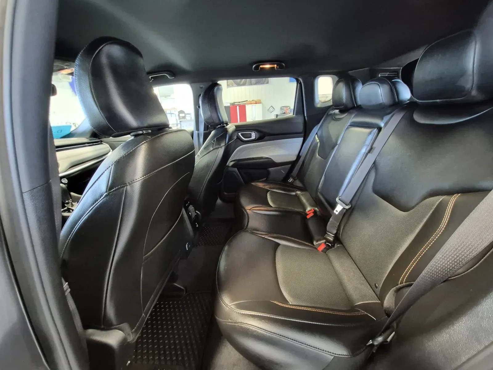 Jeep Compass photo 28
