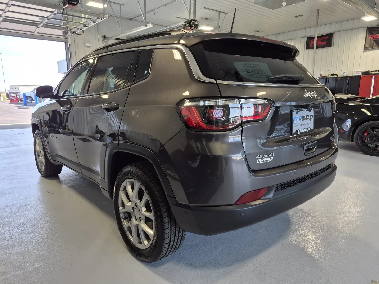 Jeep Compass photo 5