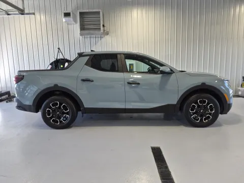 Photos of 2023 Hyundai Santa Cruz SE for sale in Tea, SD at CarSwap