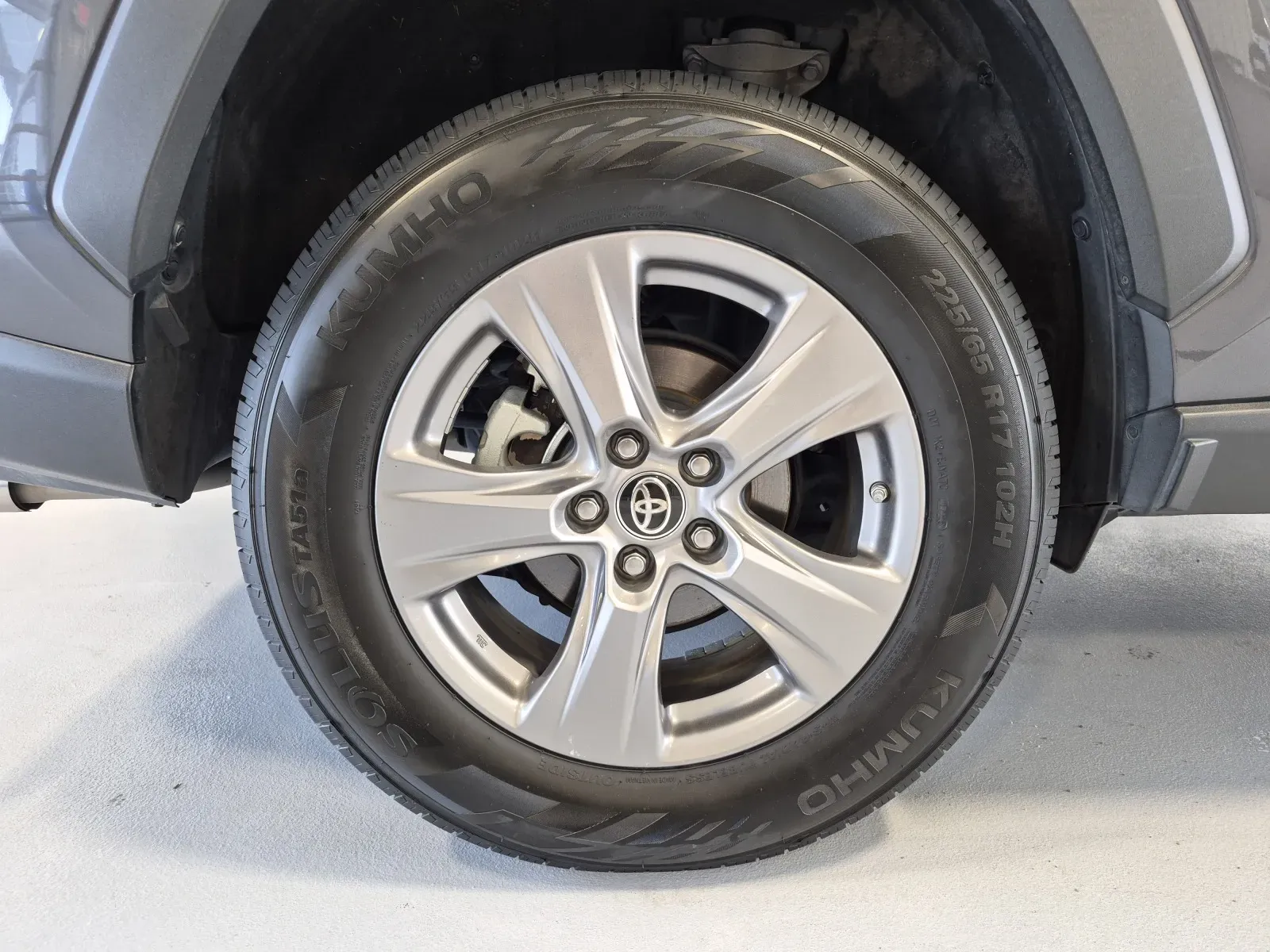 Toyota RAV4 photo 37