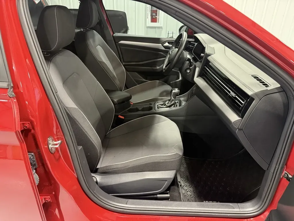 Volkswagen Jetta photo 38