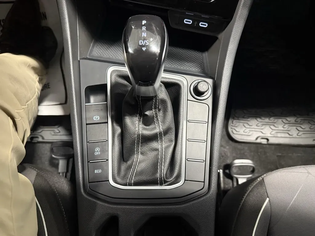 Volkswagen Jetta photo 23