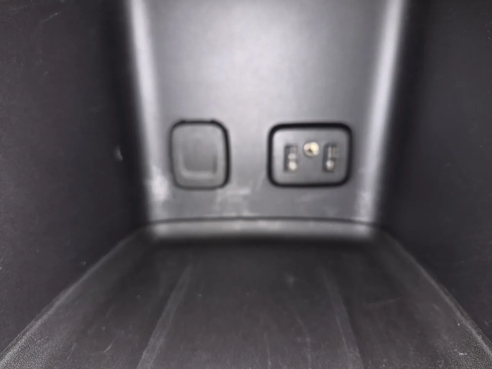 GMC Acadia photo 18