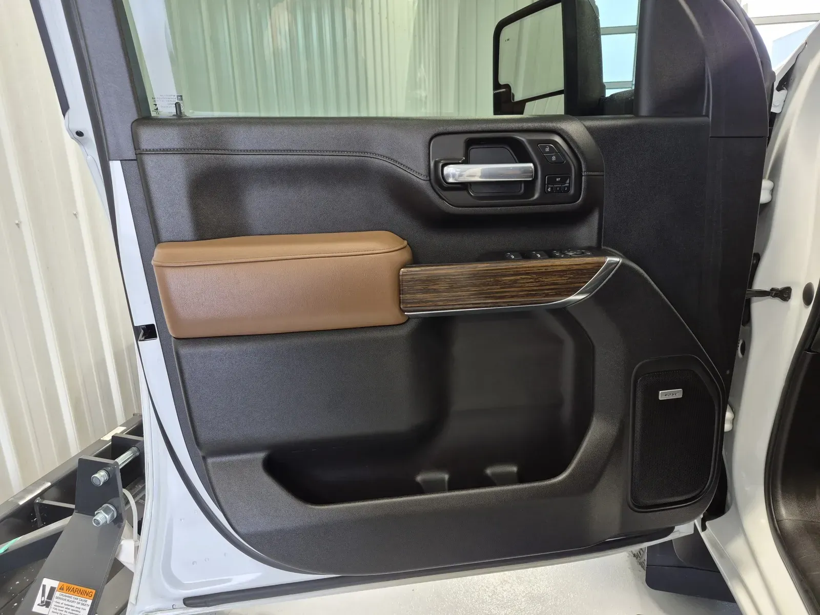 Chevrolet Silverado photo 27