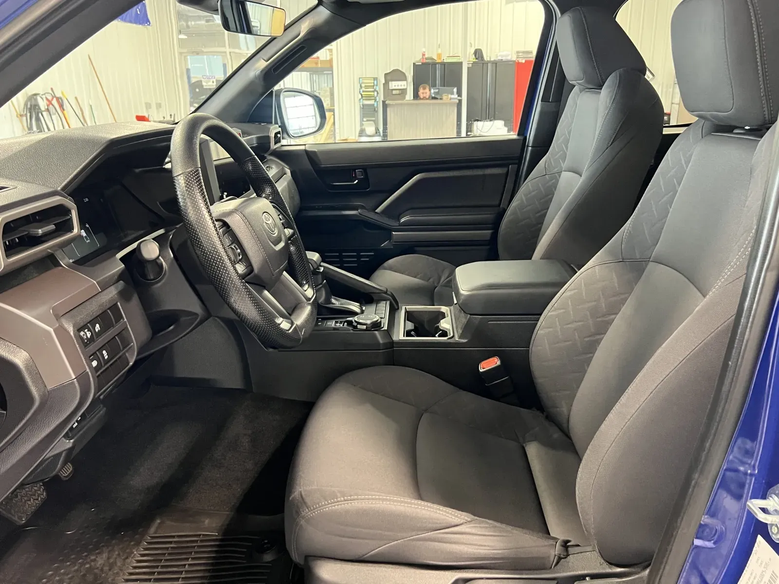 Toyota Tacoma photo 30