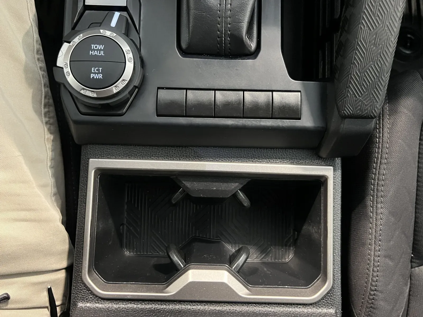 Toyota Tacoma photo 25