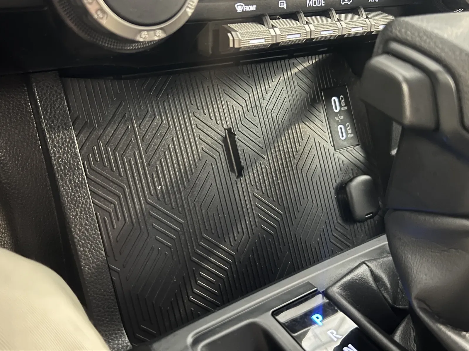 Toyota Tacoma photo 22
