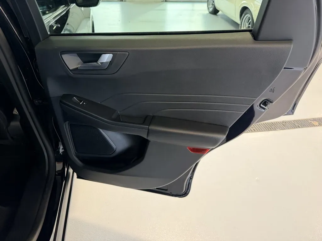 Ford Escape photo 34