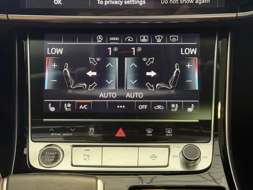 Audi A8 photo 22