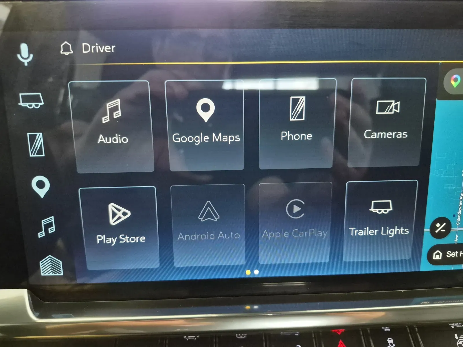Chevrolet Silverado photo 17
