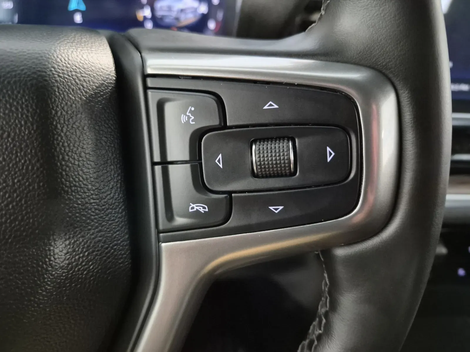Chevrolet Silverado photo 12