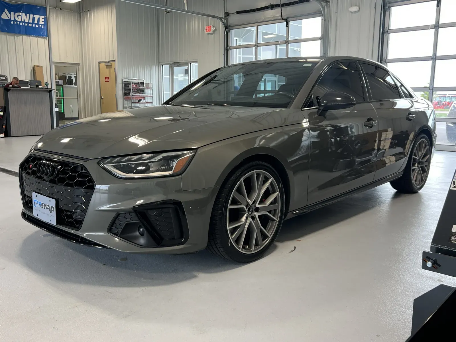 Audi S4 photo 6
