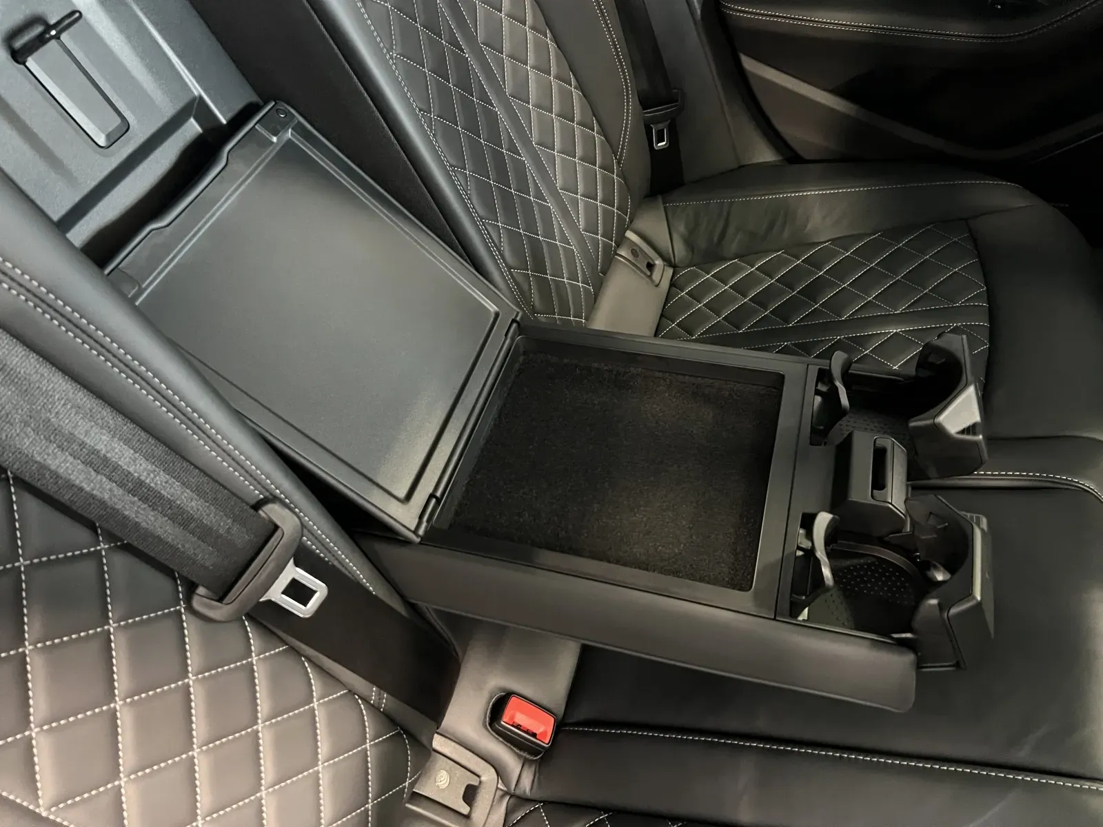 Audi S4 photo 45
