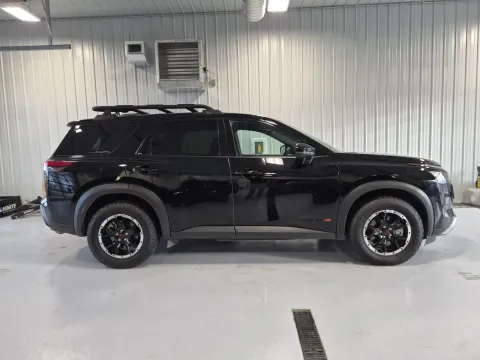 Photos of 2026 Nissan Pathfinder Rock Creek for sale in Tea, SD at CarSwap