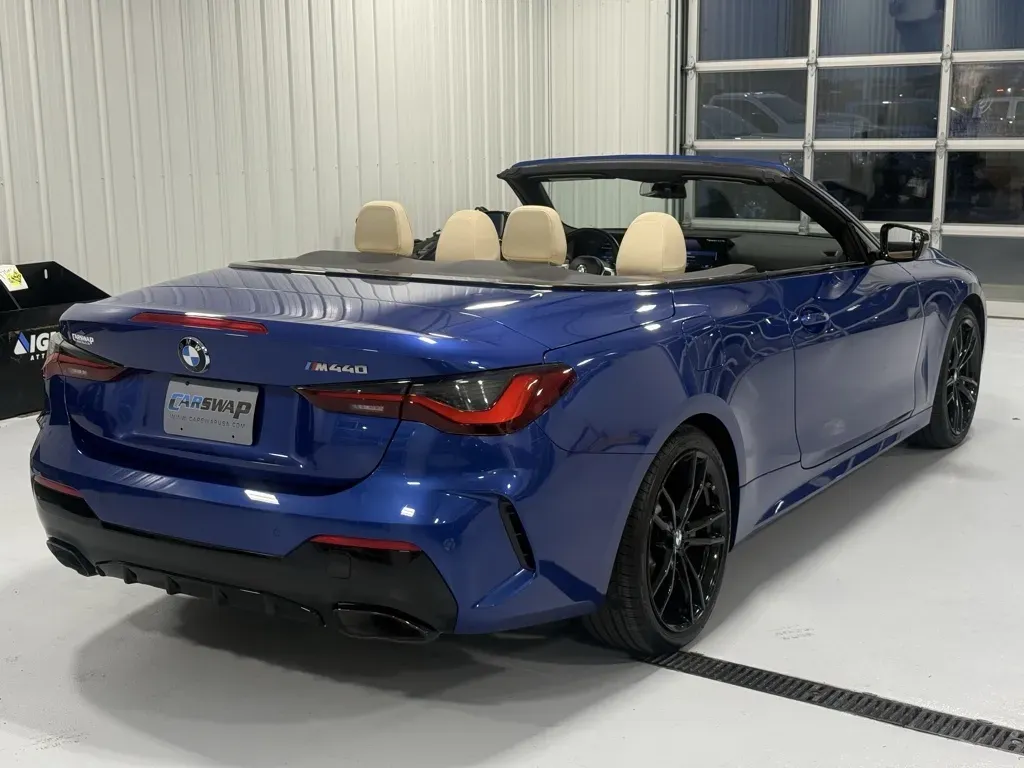 BMW 4 Series photo 10