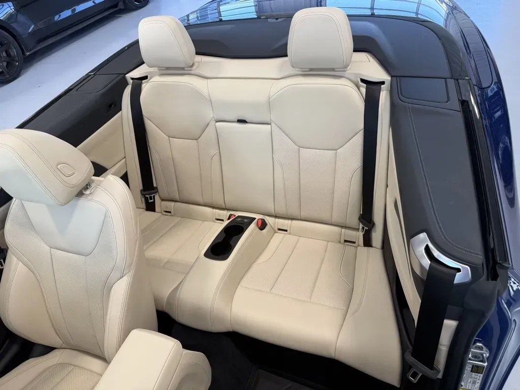 BMW 4 Series photo 39