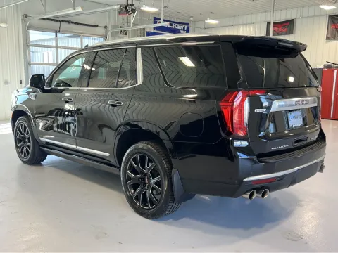 More photos of 2021 GMC Yukon Denali at CarSwap, SD