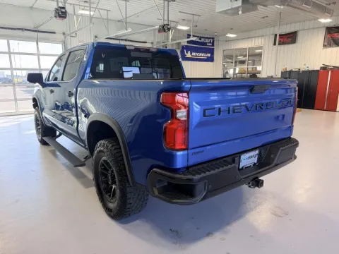 More photos of 2022 Chevrolet Silverado 1500 ZR2 at CarSwap, SD