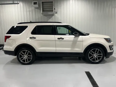 Photos of 2016 Ford Explorer Sport for sale in Tea, SD at CarSwap