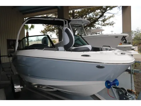 Another view of 2026 Chaparral 21 SSi Ski & Fish OB for sale in Bluffton, SC at Longshore Boats Bluffton