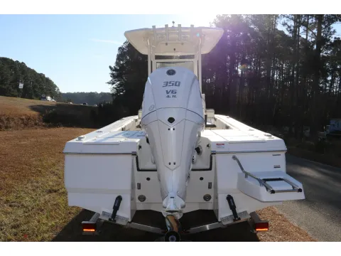More photos of 2026 Robalo 246 Cayman at Longshore Boats Bluffton, SC