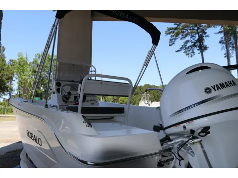 More photos of 2026 Robalo R160 Center Console at Longshore Boats Bluffton, SC