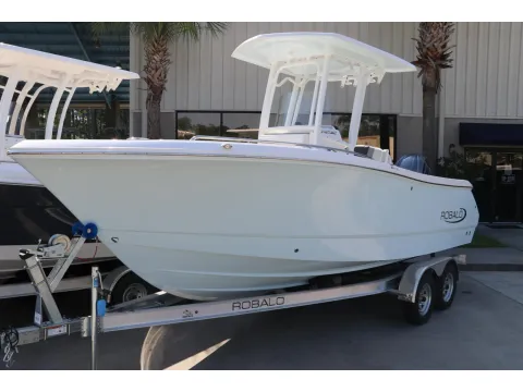 More photos of 2026 Robalo R232 Explorer at Longshore Boats Bluffton, SC