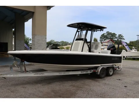 More photos of 2018 ShearWater 250 XTE at Longshore Boats Bluffton, SC