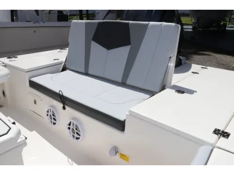 Another view of 2027 Robalo 226 Cayman for sale in Bluffton, SC at Longshore Boats Bluffton