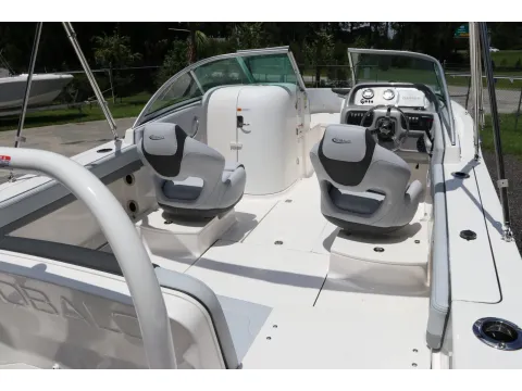 Another view of 2027 Robalo R207 Dual Console for sale in Bluffton, SC at Longshore Boats Bluffton