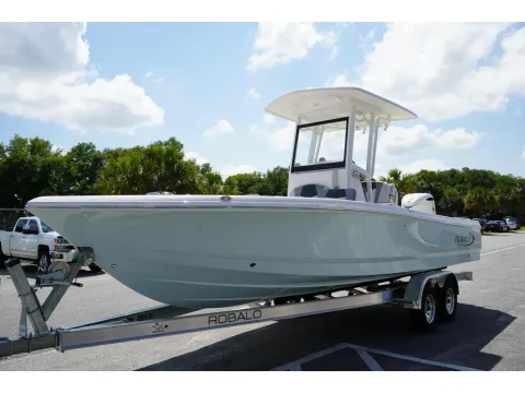 More photos of 2025 Robalo 246 Cayman at Longshore Boats Bluffton, SC