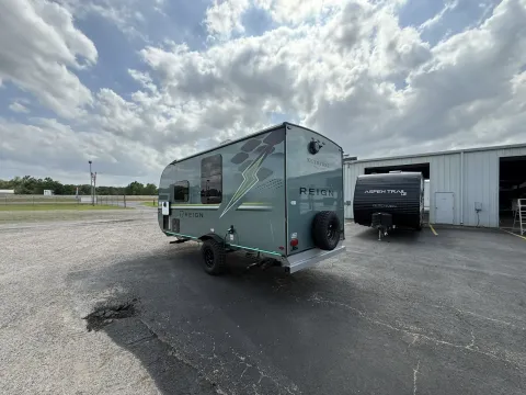 More photos of 2026 Keystone Reign 15RB at Liberty Trail RV - Canton, TX