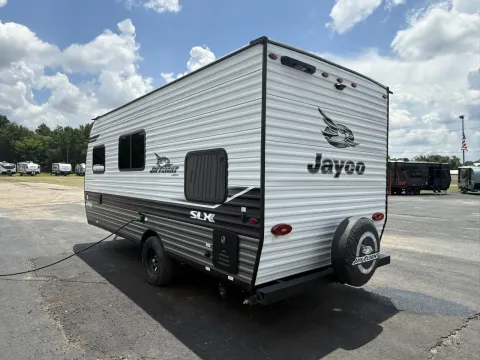 More photos of 2024 Jayco Jay Flight 174BH at Liberty Trail RV - Canton, TX